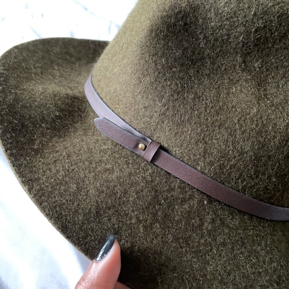 Banana Republic Wool Hunter Green Fedora Hat - Picture 6 of 7